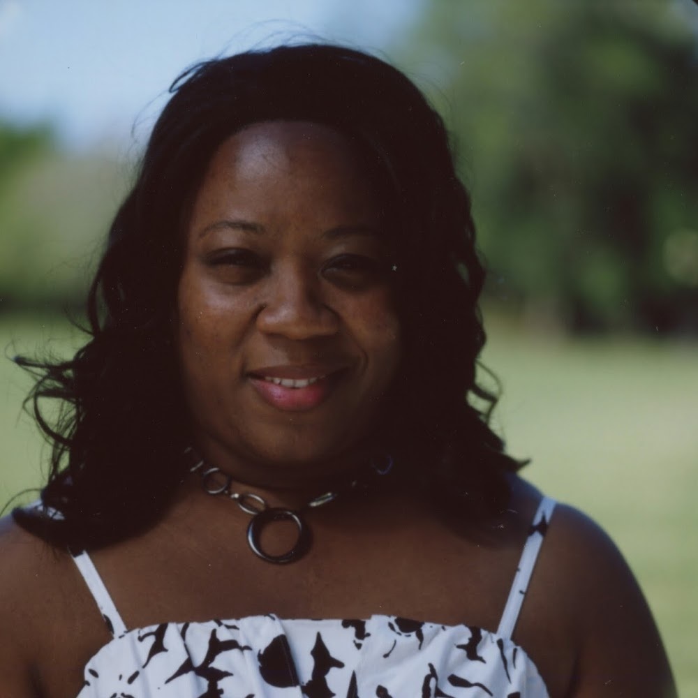 Meet your Posher, Sarela